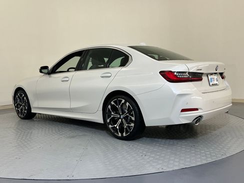 Used 2025 BMW 330i xDrive Sedan w/ Premium Package AWD/4WD image 3