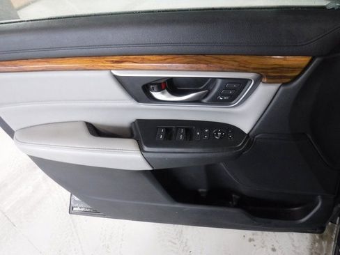 Used 2017 Honda CR-V EX-L image 13