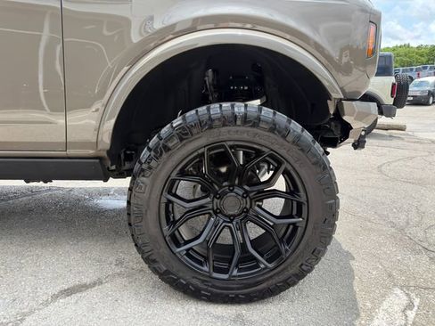 Used 2025 Ford Bronco Outer Banks AWD/4WD image 9