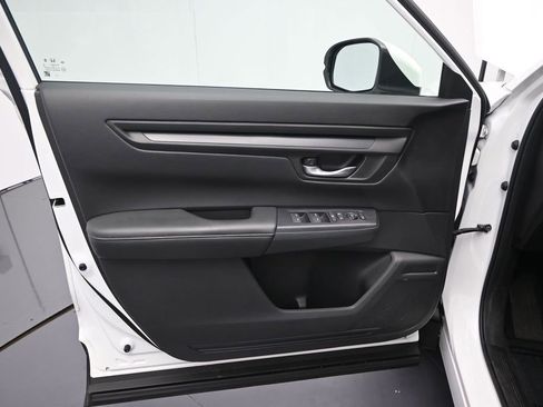 Used 2023 Honda CR-V LX image 16