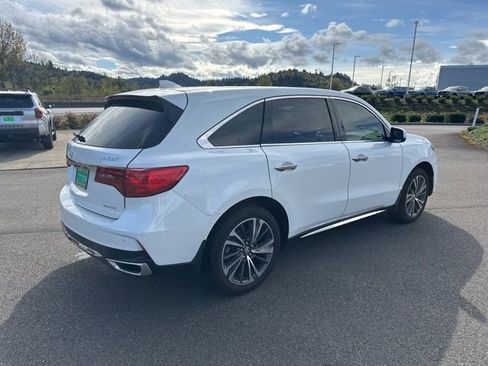 Used 2020 Acura MDX SH-AWD w/ Technology Package image 11