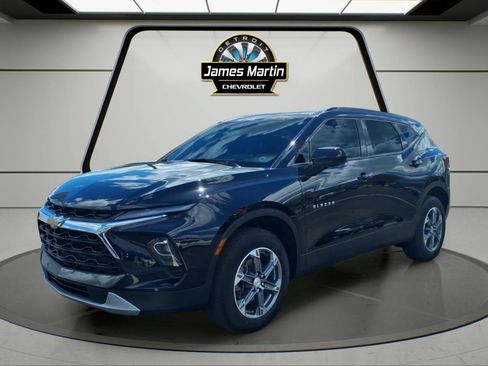 Certified 2024 Chevrolet Blazer LT w/ Convenience Package FWD image 1