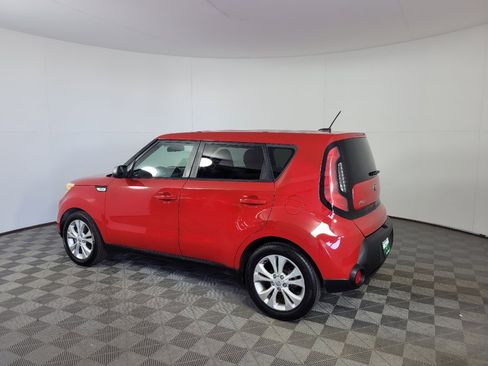 Used 2014 Kia Soul + FWD image 3