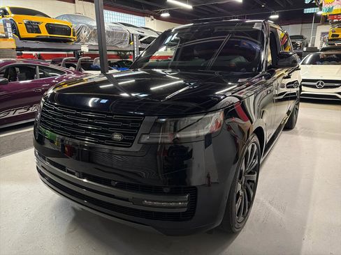 Used 2023 Land Rover Range Rover Long Wheelbase Autobiography AWD/4WD image 10