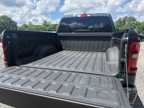 Used 2026 RAM 1500 Laramie w/ Night Edition AWD/4WD image 30