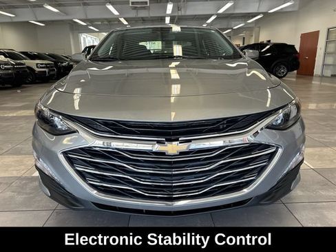 Used 2024 Chevrolet Malibu LT FWD image 12