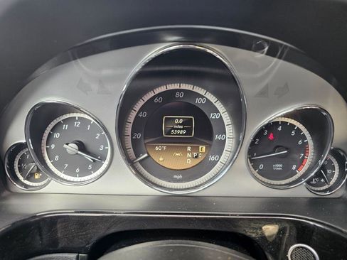 Used 2012 Mercedes-Benz E 350 4MATIC Sedan image 5