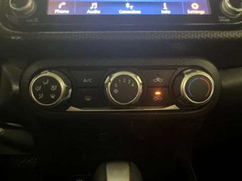Used 2024 Nissan Kicks SV FWD image 27