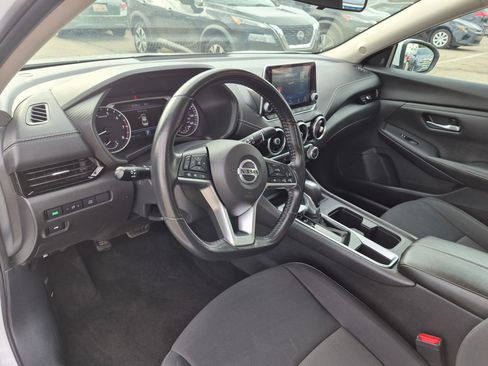 Used 2022 Nissan Sentra SV FWD image 16