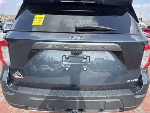 Used 2022 Ford Explorer Timberline w/ Timberline Technology Package image 9