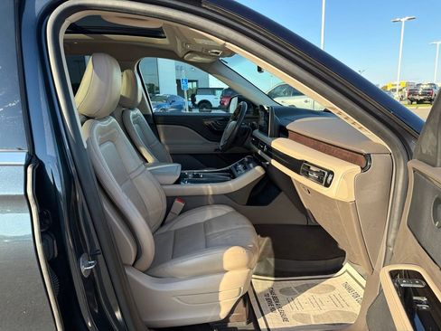 Used 2021 Lincoln Aviator Reserve w/ Equipment Group 201A AWD/4WD image 22