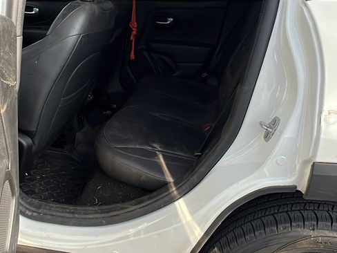 Used 2020 Jeep Renegade Limited image 15