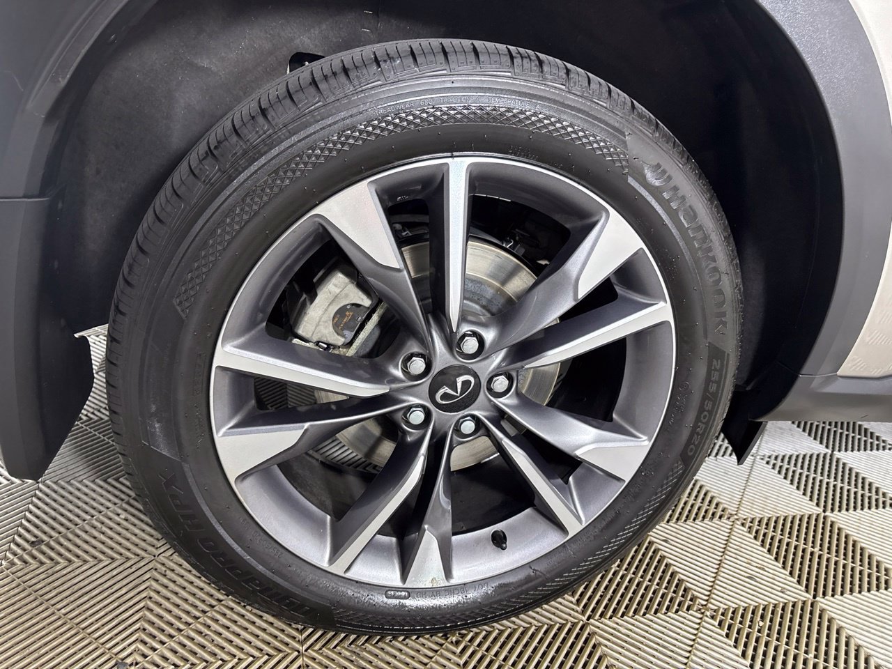Used 2023 INFINITI QX60 Luxe w/ Cargo Package AWD/4WD image 37