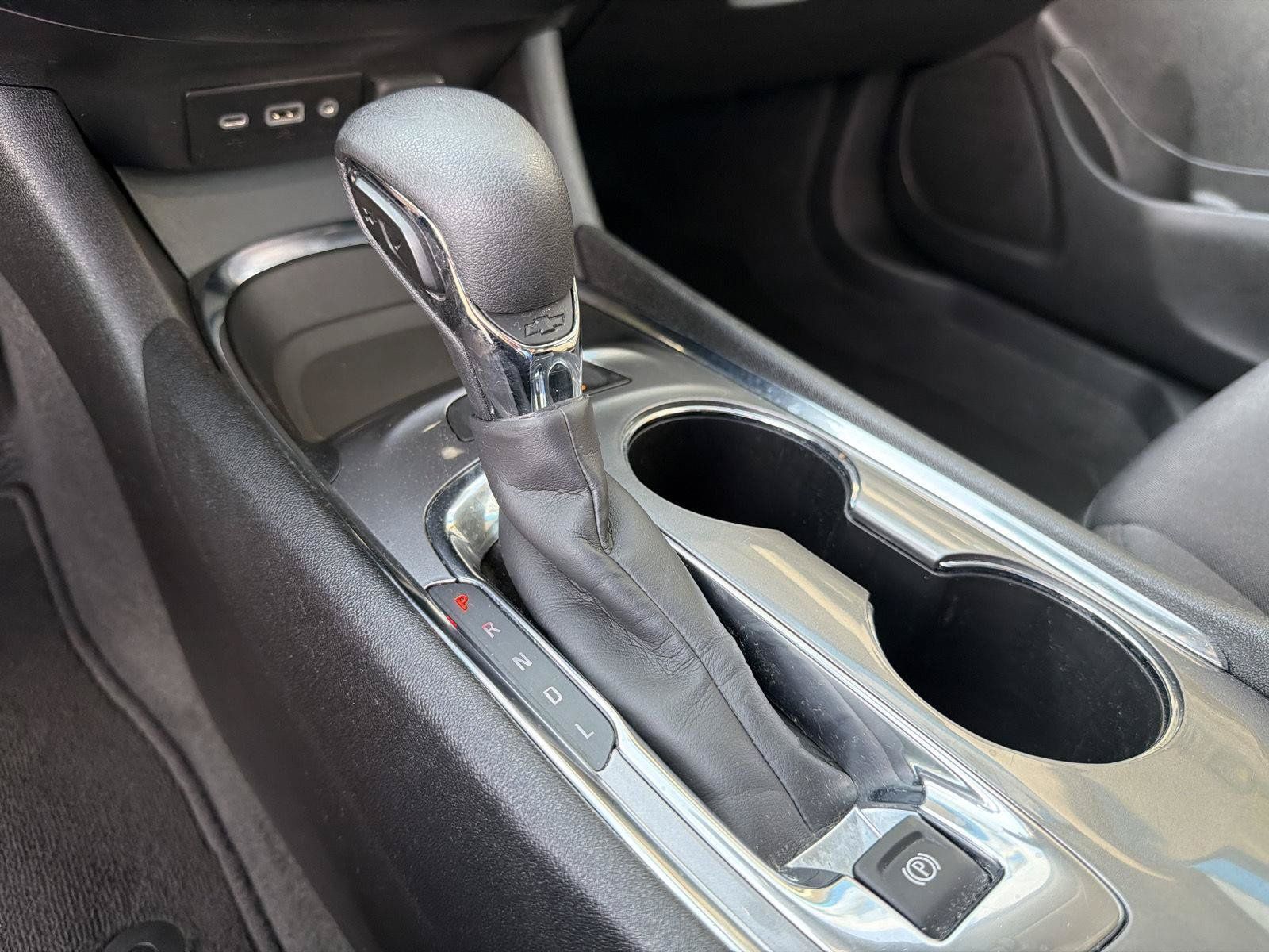 Used 2024 Chevrolet Malibu LT FWD image 29