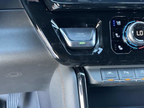 New 2026 GMC Sierra 1500 AT4 w/ AT4 Premium Package image 17