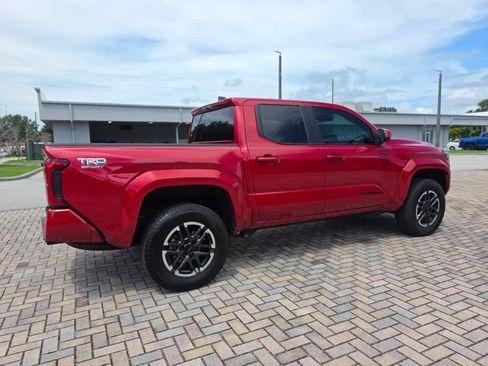 Used 2025 Toyota Tacoma TRD Sport RWD image 11