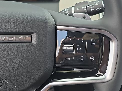 New 2026 Land Rover Discovery Sport Landmark AWD/4WD image 18