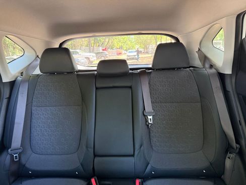 Used 2025 Kia Seltos S FWD image 37