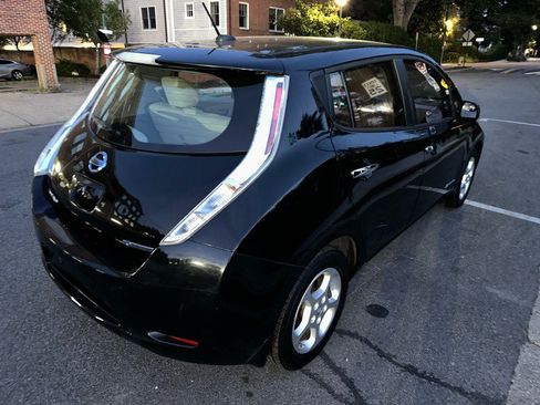 Used 2015 Nissan Leaf SV FWD image 58