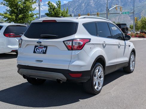 Used 2017 Ford Escape Titanium AWD/4WD image 3