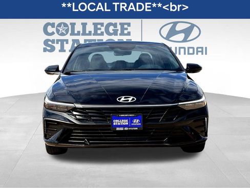 Used 2025 Hyundai Elantra Sport image 4
