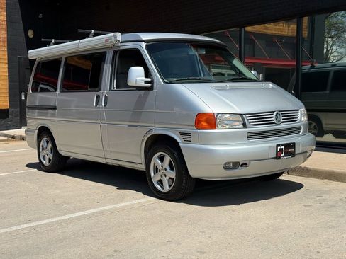 Used 2002 Volkswagen Eurovan MV image 15