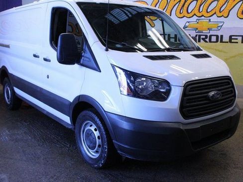Used 2017 Ford Transit 150 Base image 4