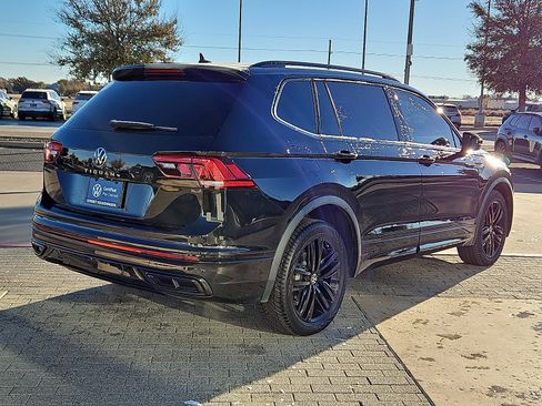 Certified 2022 Volkswagen Tiguan SE R-Line image 3