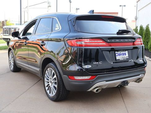 Used 2017 Lincoln MKC Reserve FWD image 4