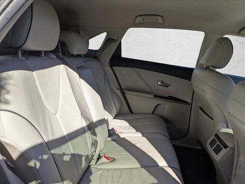 Used 2013 Toyota Venza XLE image 27