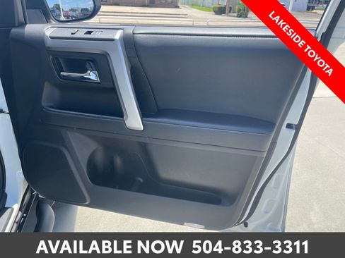 Certified 2023 Toyota 4Runner SR5 AWD/4WD image 19