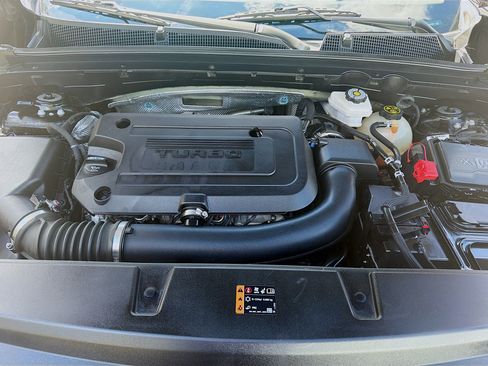 Used 2023 Buick Envision Avenir FWD image 36
