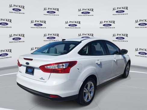 Used 2013 Ford Focus SE FWD image 8
