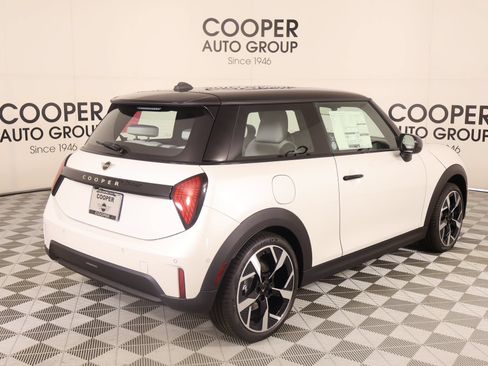 New 2026 MINI Cooper 2-Door Hardtop FWD image 19