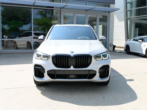 Used 2022 BMW X5 M50i w/ Executive Package AWD/4WD image 2