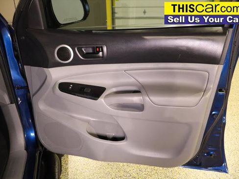 Used 2015 Toyota Tacoma PreRunner image 28