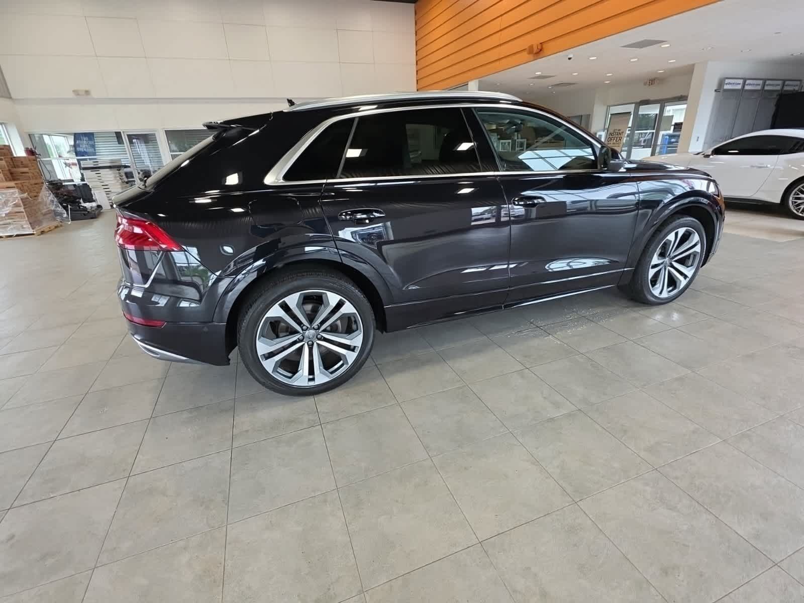 Used 2019 Audi Q8 Prestige AWD/4WD image 9