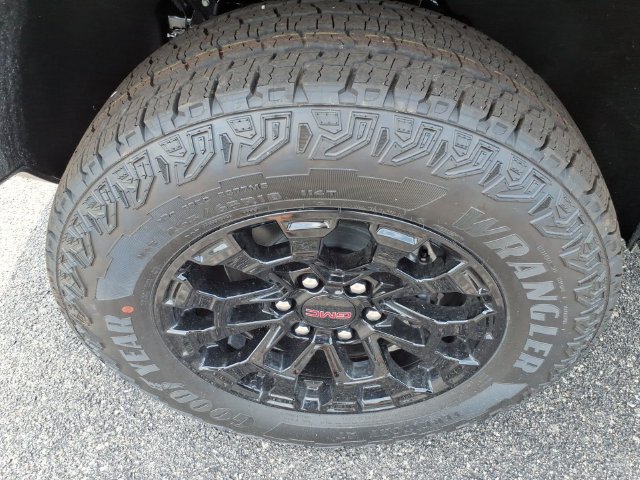 New 2026 GMC Canyon Elevation w/ Convenience Package AWD/4WD image 13