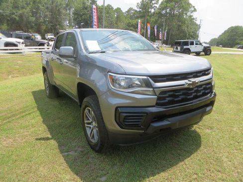 Used 2021 Chevrolet Colorado W/T w/ Custom Special Edition RWD image 4