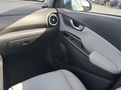 Used 2023 Hyundai Kona Limited w/ Cargo Package image 16