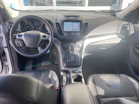 Used 2016 Ford Escape SE w/ SE Chrome Package image 3