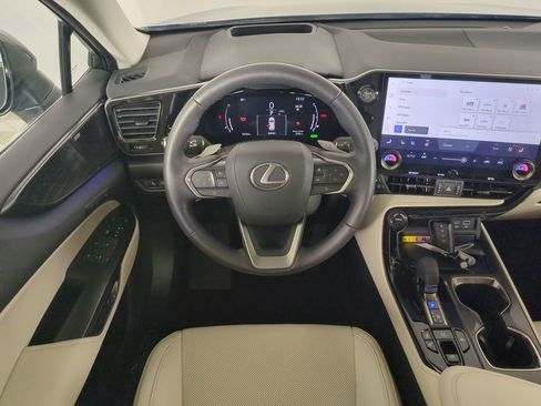 Used 2025 Lexus NX 300h AWD w/ Accessory Package (K3) image 19