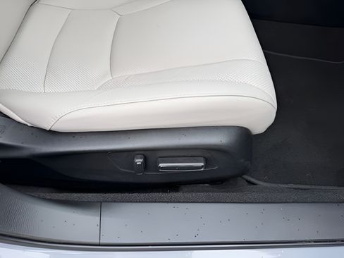 Used 2025 Honda Accord EX-L image 29