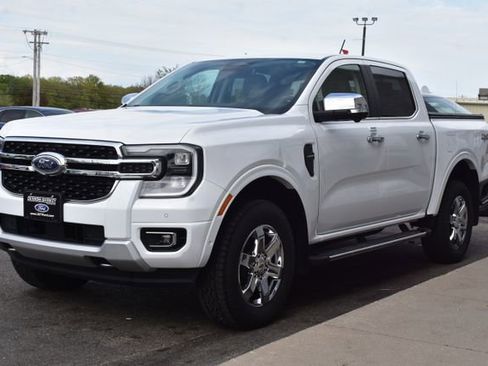 Used 2024 Ford Ranger Lariat w/ Trailer Tow Package AWD/4WD image 13