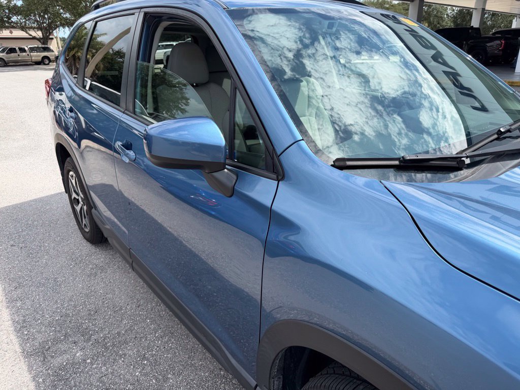 Used 2021 Subaru Forester Premium AWD/4WD image 14