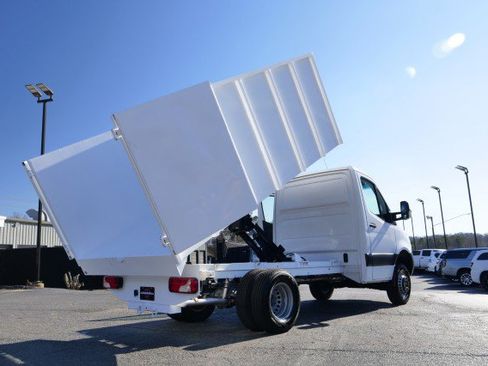 Used 2023 Mercedes-Benz Sprinter 3500 w/ Acoustic Package image 19