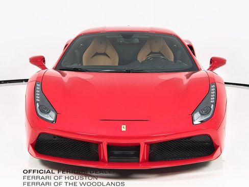 Used 2016 Ferrari 488 GTB image 9