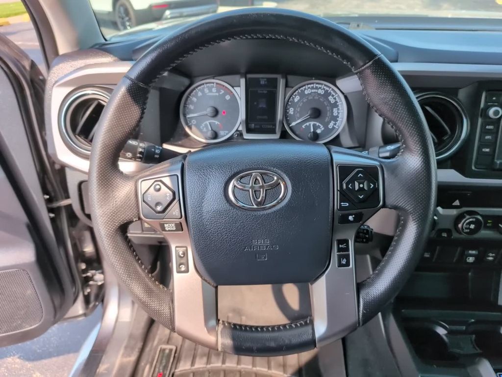 Used 2019 Toyota Tacoma SR5 AWD/4WD image 19