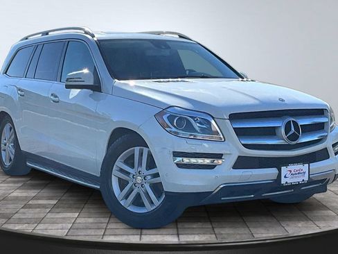Used 2013 Mercedes-Benz GL 450 4MATIC image 3