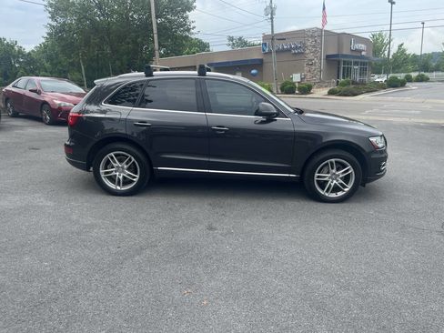 Used 2015 Audi Q5 2.0T Premium Plus w/ Technology Package AWD/4WD image 4